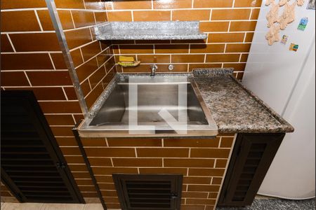 Casa à venda com 192m², 3 quartos e 2 vagas Casa à venda com 192m², 3 quartos e 2 vagasquintal - tanque