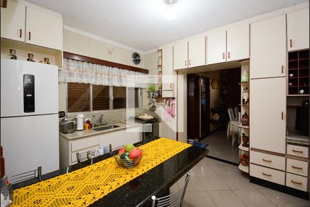 Casa à venda com 192m², 3 quartos e 2 vagas Casa à venda com 192m², 3 quartos e 2 vagasCozinha