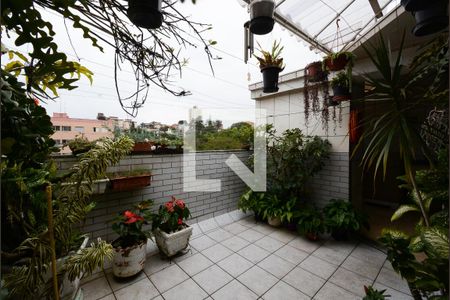 Casa à venda com 192m², 3 quartos e 2 vagas Casa à venda com 192m², 3 quartos e 2 vagasVaranda do quarto 3