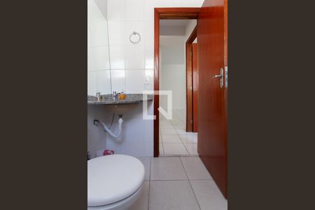 Apartamento à venda com 55m², 2 quartos e 2 vagas Apartamento à venda com 55m², 2 quartos e 2 vagasBanheiro