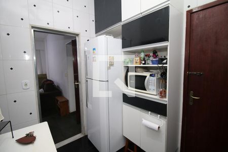 Apartamento para alugar com 65m², 2 quartos e sem vagaCozinha