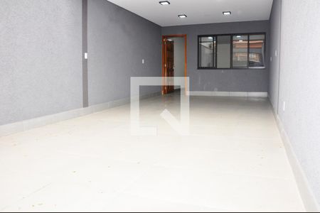 Casa à venda com 125m², 3 quartos e 2 vagas Casa à venda com 125m², 3 quartos e 2 vagasDetalhe Garagem