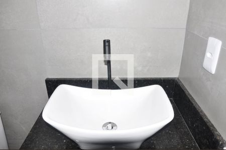 Casa à venda com 125m², 3 quartos e 2 vagas Casa à venda com 125m², 3 quartos e 2 vagasBanheiro Social