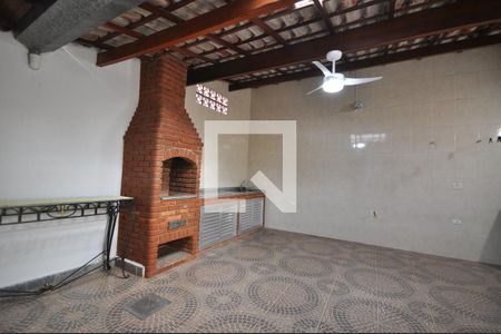 Casa à venda com 200m², 3 quartos e 3 vagasChurrasqueira
