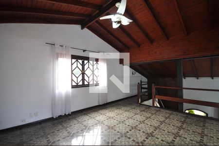 Casa à venda com 200m², 3 quartos e 3 vagasSala de TV