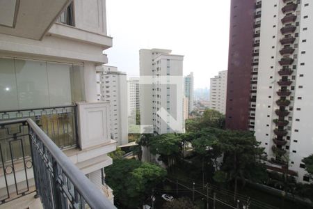 Apartamento à venda com 320m², 4 quartos e 6 vagasSuíte 2 - Varanda