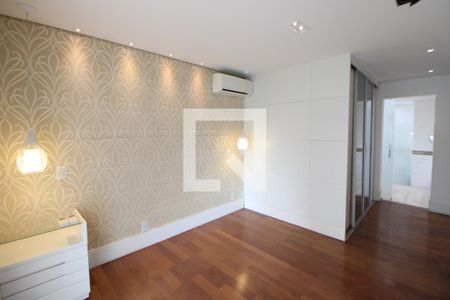 Apartamento à venda com 320m², 4 quartos e 6 vagasSuíte 2