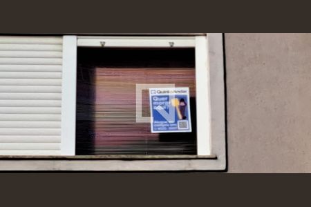 Apartamento à venda com 89m², 2 quartos e sem vaga Apartamento à venda com 89m², 2 quartos e sem vagaAdesivo na Janela