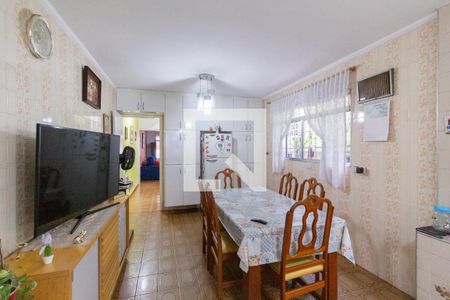 Casa à venda com 125m², 3 quartos e 2 vagasCozinha