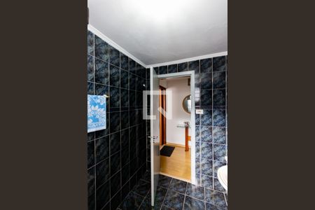 Casa à venda com 198m², 3 quartos e 2 vagas Casa à venda com 198m², 3 quartos e 2 vagasBanheiro