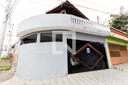 Casa à venda com 198m², 3 quartos e 2 vagas Casa à venda com 198m², 3 quartos e 2 vagasFachada