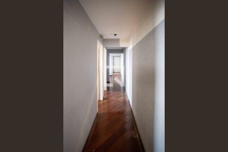 Apartamento à venda com 70m², 3 quartos e 1 vaga Apartamento à venda com 70m², 3 quartos e 1 vagaCorredor