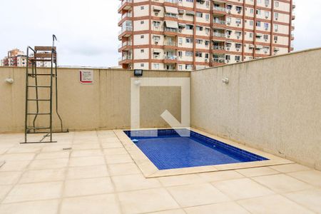 Apartamento à venda com 74m², 3 quartos e 2 vagas Apartamento à venda com 74m², 3 quartos e 2 vagasÁrea comum - Piscina