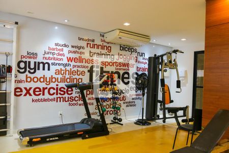 Apartamento à venda com 74m², 3 quartos e 2 vagas Apartamento à venda com 74m², 3 quartos e 2 vagasÁrea comum - Academia