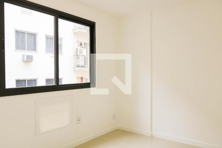 Apartamento à venda com 74m², 3 quartos e 2 vagas Apartamento à venda com 74m², 3 quartos e 2 vagasQuarto Suite