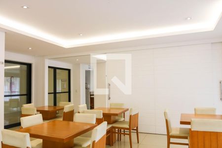 Apartamento à venda com 74m², 3 quartos e 2 vagas Apartamento à venda com 74m², 3 quartos e 2 vagasÁrea comum - Salão de festas