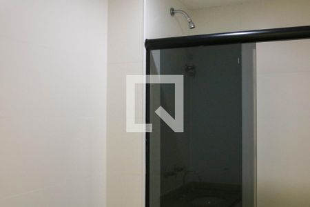 Apartamento à venda com 74m², 3 quartos e 2 vagas Apartamento à venda com 74m², 3 quartos e 2 vagasBanheiro da Suite