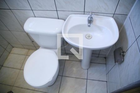 Casa à venda com 120m², 3 quartos e 3 vagasBanheiro da suíte (casa 2)