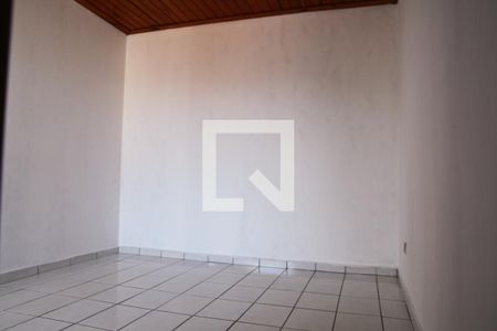 Casa à venda com 120m², 3 quartos e 3 vagasSuíte
