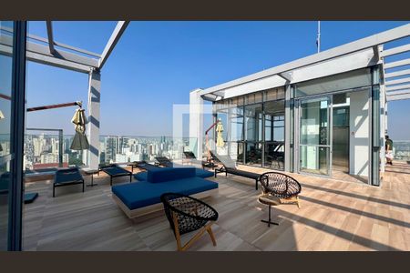 Studio à venda com 31m², 1 quarto e 1 vaga Studio à venda com 31m², 1 quarto e 1 vagaSolarium