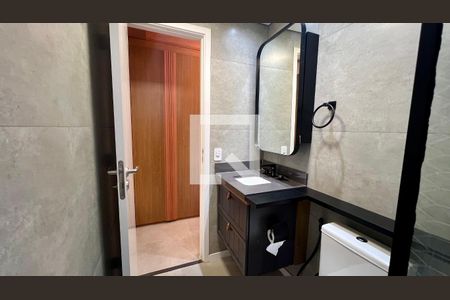 Studio à venda com 31m², 1 quarto e 1 vaga Studio à venda com 31m², 1 quarto e 1 vagaBanheiro