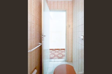 Casa à venda com 185m², 3 quartos e 2 vagas Casa à venda com 185m², 3 quartos e 2 vagasLavabo
