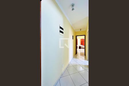 Casa à venda com 237m², 5 quartos e 4 vagas Casa à venda com 237m², 5 quartos e 4 vagasCorredor dos Dormitórios