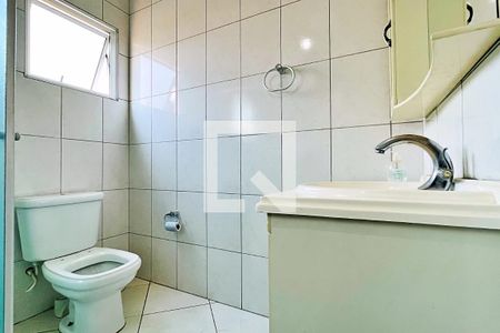 Casa à venda com 237m², 5 quartos e 4 vagas Casa à venda com 237m², 5 quartos e 4 vagasBanheiro da Suíte 1