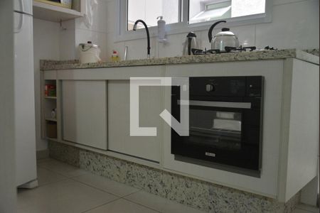 Apartamento à venda com 58m², 2 quartos e 1 vagaCozinha - Armários