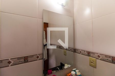 Casa de condomínio à venda com 110m², 3 quartos e 1 vaga Casa de condomínio à venda com 110m², 3 quartos e 1 vagaBanheiro 2