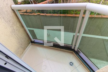 Casa de condomínio à venda com 110m², 3 quartos e 1 vaga Casa de condomínio à venda com 110m², 3 quartos e 1 vagaSacada