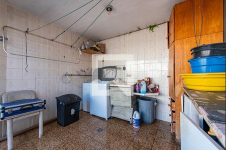 Casa à venda com 180m², 3 quartos e 2 vagasÁrea de Serviço