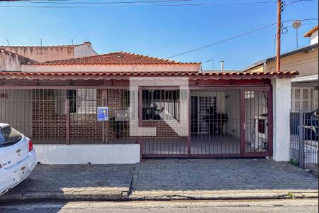 Casa à venda com 180m², 3 quartos e 2 vagasFachada