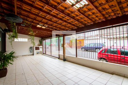 Casa à venda com 180m², 3 quartos e 2 vagasGaragem