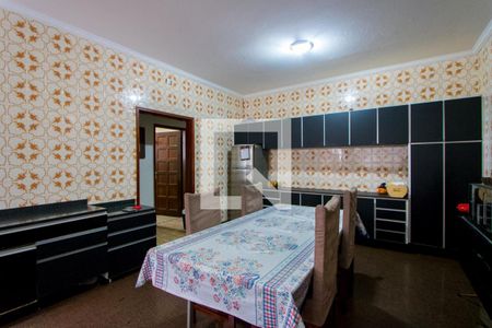 Casa à venda com 180m², 3 quartos e 2 vagasCozinha