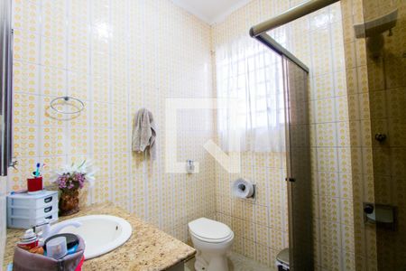 Casa à venda com 180m², 3 quartos e 2 vagasBanheiro