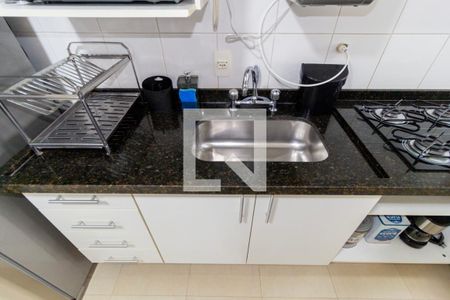 Apartamento à venda com 60m², 2 quartos e 2 vagas Apartamento à venda com 60m², 2 quartos e 2 vagasDetalhe - Cozinha
