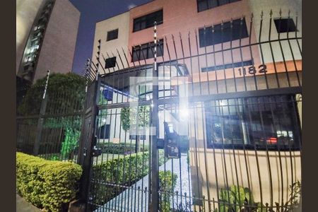 Apartamento à venda com 70m², 2 quartos e 1 vaga Apartamento à venda com 70m², 2 quartos e 1 vagaFachada