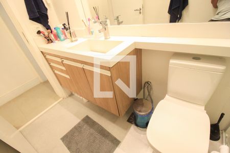 Apartamento à venda com 70m², 2 quartos e 1 vaga Apartamento à venda com 70m², 2 quartos e 1 vagaBanheiro