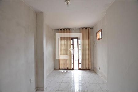 Quarto de casa para alugar com 2 quartos, 60m² em Marechal Hermes, Rio de Janeiro