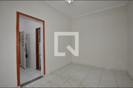 Sala de casa para alugar com 2 quartos, 60m² em Marechal Hermes, Rio de Janeiro
