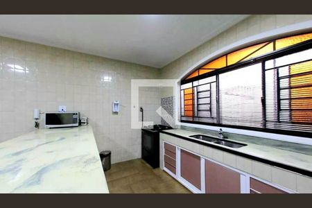 Casa à venda com 238m², 3 quartos e 2 vagas Casa à venda com 238m², 3 quartos e 2 vagasFoto 10