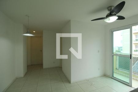 Sala de apartamento à venda com 2 quartos, 58m² em Taquara, Rio de Janeiro