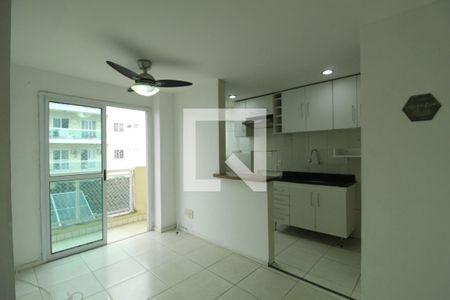 Sala de apartamento à venda com 2 quartos, 58m² em Taquara, Rio de Janeiro