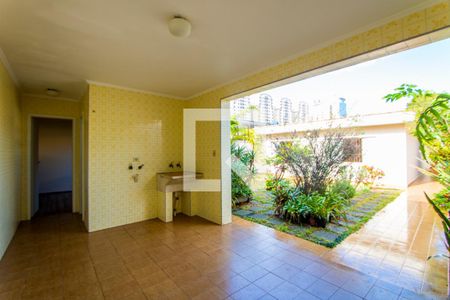 Casa à venda com 375m², 4 quartos e 5 vagas Casa à venda com 375m², 4 quartos e 5 vagasÁrea de serviço