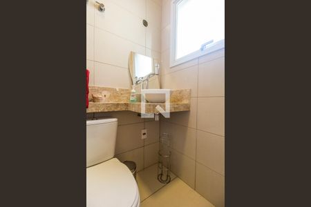 Casa de condomínio à venda com 350m², 4 quartos e 5 vagasBanheiro