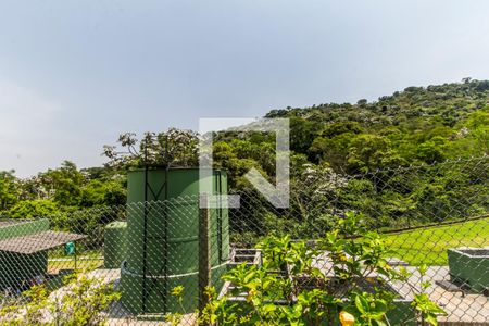 Casa de condomínio à venda com 350m², 4 quartos e 5 vagasVista