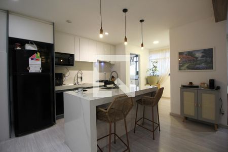 Apartamento à venda com 91m², 2 quartos e 1 vagaCozinha