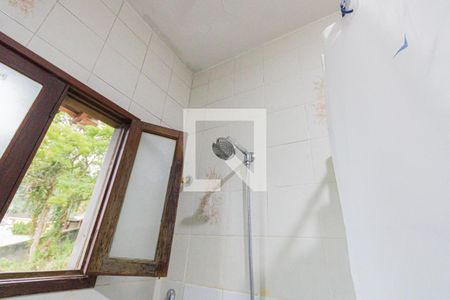 Casa à venda com 600m², 6 quartos e 3 vagas Casa à venda com 600m², 6 quartos e 3 vagasBanheiro Social