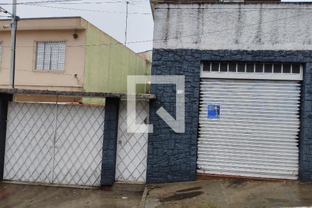 Casa à venda com 120m², 3 quartos e 2 vagasFachada
